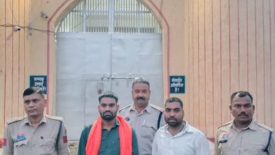 गौरक्षा के नाम पर मारपीट, गाली गलौज करने वाले दो युवक गिरफ्तार, बाकी की तलाश जारी