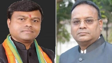 नक्सलवाद पर पक्ष-विपक्ष में मचा घमासान