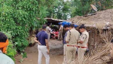 बिरोदा में बुजुर्ग दम्पति की गला रेत कर हत्या