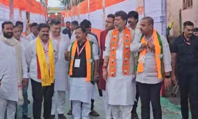 भाजपा के प्रशिक्षण की हुई शुरुआत, नितिन नबीन ने राहुल-खरगे पर साधा निशाना भाजपा के प्रशिक्षण की हुई शुरुआत, नितिन नबीन ने राहुल-खरगे पर साधा निशाना