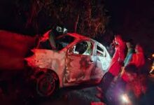 कार पुल से टकराकर खाक, 4 युवकों की मौत