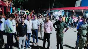 मोहर्रम के जुलूस के दौरान एक मंदिर पर पथराव, बिहार में सियासी घमासान के बीच तनाव मोहर्रम के जुलूस के दौरान एक मंदिर पर पथराव, बिहार में सियासी घमासान के बीच तनाव