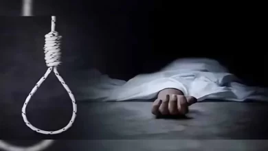 पुलिस जवान ने लगाईं फांसी