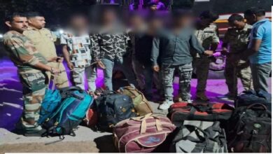 बस से 92 किलो गांजे के साथ चार तस्कर गिरफ्तार बस से 92 किलो गांजे के साथ चार तस्कर गिरफ्तार