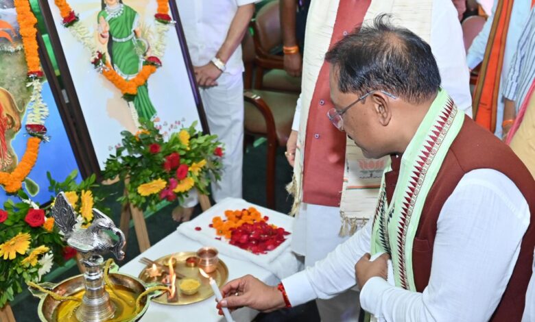 हरेली तिहार प्रदेश की परंपरा, प्रकृति और खेती-किसानी से जुड़ा पर्व: सीएम साय हरेली तिहार प्रदेश की परंपरा, प्रकृति और खेती-किसानी से जुड़ा पर्व: सीएम साय