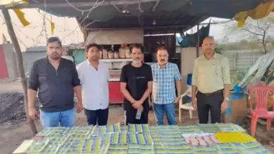 आबकारी विभाग ने तीन महीने में तीसरी बार नकली होलोग्राम लगी शराब पकड़ा, आरोपी गिरफ्तार