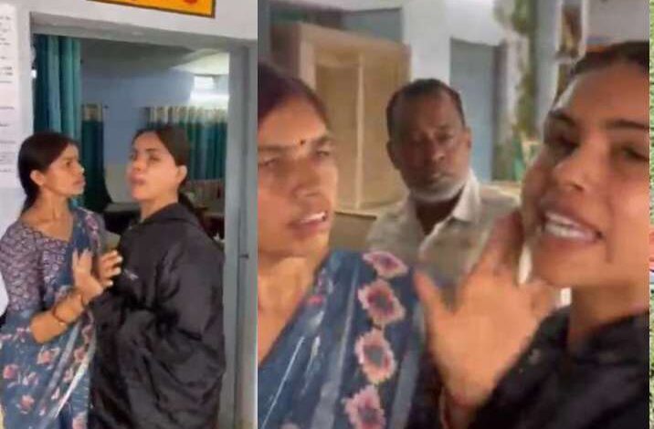 टीसी मांगने पहुंची छात्रा, स्टाफ ने किया दुर्व्यवहार टीसी मांगने पहुंची छात्रा, स्टाफ ने किया दुर्व्यवहार