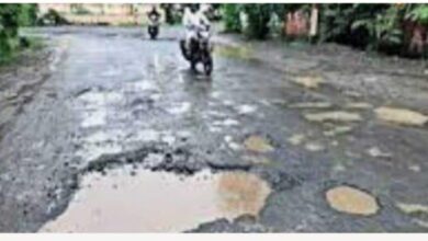 рд╕реЬрдХреЛрдВ рдХрд╛ рдмреБрд░рд╛ рд╣рд╛рд▓, рдореБрдВрдмрдИ рдХреА рд╕реЬрдХреЛрдВ рдкрд░ рдЬрд╛рдирд▓реЗрд╡рд╛ рдЧрдбреНрдвреЗ рд╕реЬрдХреЛрдВ рдХрд╛ рдмреБрд░рд╛ рд╣рд╛рд▓, рдореБрдВрдмрдИ рдХреА рд╕реЬрдХреЛрдВ рдкрд░ рдЬрд╛рдирд▓реЗрд╡рд╛ рдЧрдбреНрдвреЗ