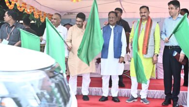 सीएम ने मैदानी स्वास्थ्य अमले के लिए 151 नए वाहनों को दिखाई हरी झंडी