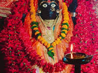 दंतेश्वरी माई की दान पेटी में नकदी, सोना- चांदी और मन्नतों के पत्र
