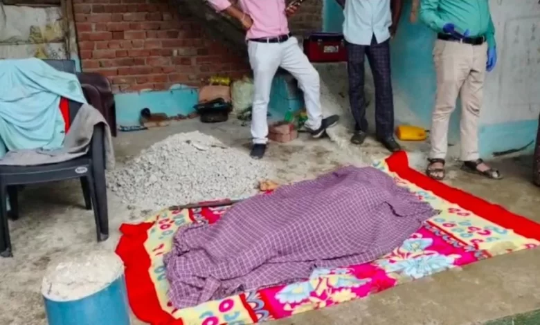 गले में सब्बल मारकर मासूम की हत्या गले में सब्बल मारकर मासूम की हत्या