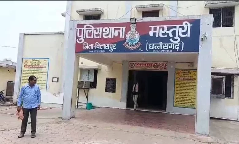 धान खरीदी केंद्र प्रभारी और कंप्यूटर ऑपरेटर के खिलाफ एफआईआर धान खरीदी केंद्र प्रभारी और कंप्यूटर ऑपरेटर के खिलाफ एफआईआर