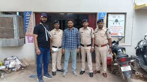 सहकारी समिति का पूर्व प्रभारी प्रबंधक गबन के मामले में गिरफ्तार