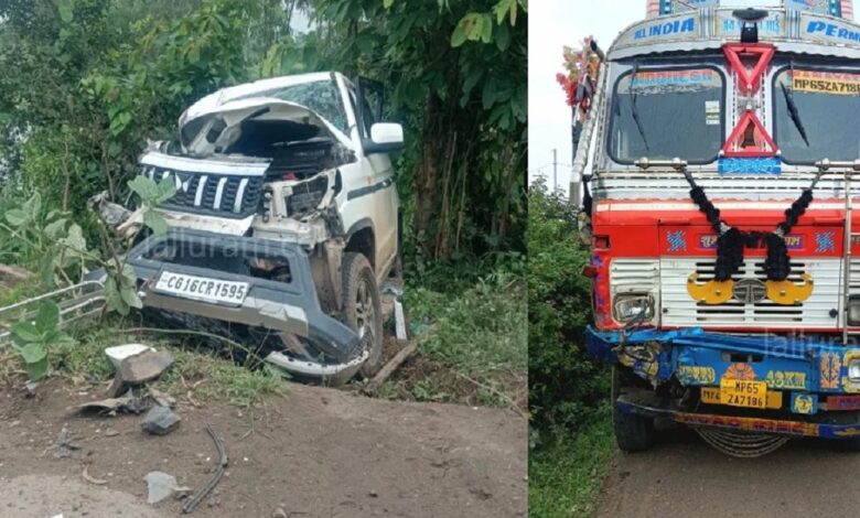 बीती रात दो सड़क हादसों में चार लोगो की मौत बीती रात दो सड़क हादसों में चार लोगो की मौत