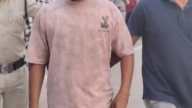 आदतन अपराधी ने जमानत मिलने पर निकाली जुलूस, फिर सीखचों में आदतन अपराधी ने जमानत मिलने पर निकाली जुलूस, फिर सीखचों में