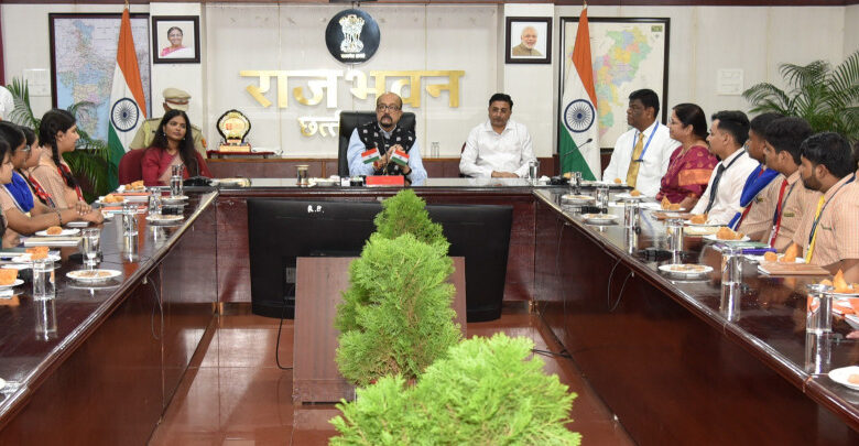 अनुशासन और धैर्य सफलता की कुंजी : राज्यपाल अनुशासन और धैर्य सफलता की कुंजी : राज्यपाल