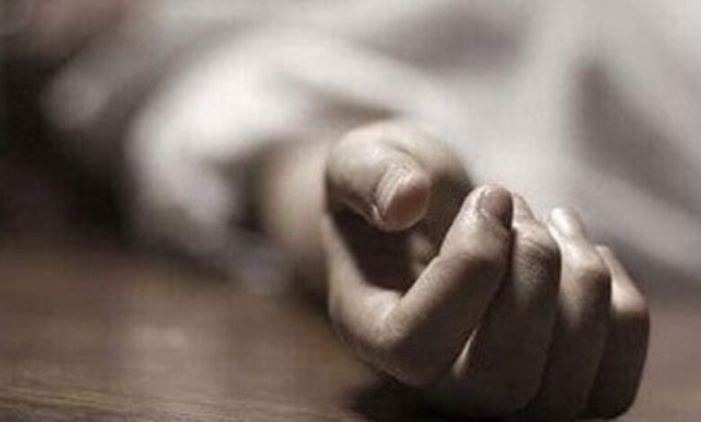 नाराज प्रेमिका ने खाया जहर, हुई मौत नाराज प्रेमिका ने खाया जहर, हुई मौत