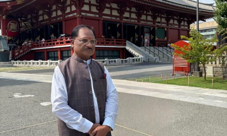 सीएम साय ने टोक्यो के ऐतिहासिक असाकुसा मंदिर में की पूजा-अर्चना सीएम साय ने टोक्यो के ऐतिहासिक असाकुसा मंदिर में की पूजा-अर्चना