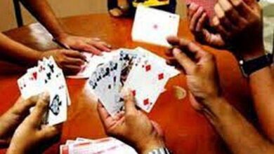 जुआ खेलते 11 लोग रंगे हाथ पकडे गए