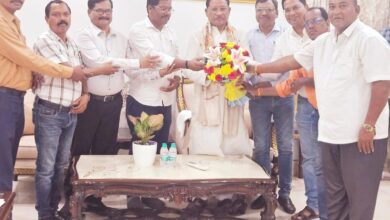 मुख्यमंत्री को कंवर समाज प्रतिनिधिमंडल ने करमा तिहार के लिए दिया आमंत्रण