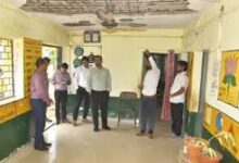 स्कूल की छत गिरी, बीईओ, बीआरसी और प्रधानपाठक को नोटिस