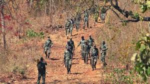मुठभेड़ में चार नक्सली ढेर, 30 माओवादियों ने आत्मसमर्पण किया मुठभेड़ में चार नक्सली ढेर, 30 माओवादियों ने आत्मसमर्पण किया
