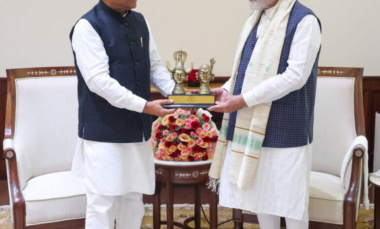 पीएम मोदी को रजत जयंती महोत्सव का सीएम साय ने दिया न्योता पीएम मोदी को रजत जयंती महोत्सव का सीएम साय ने दिया न्योता