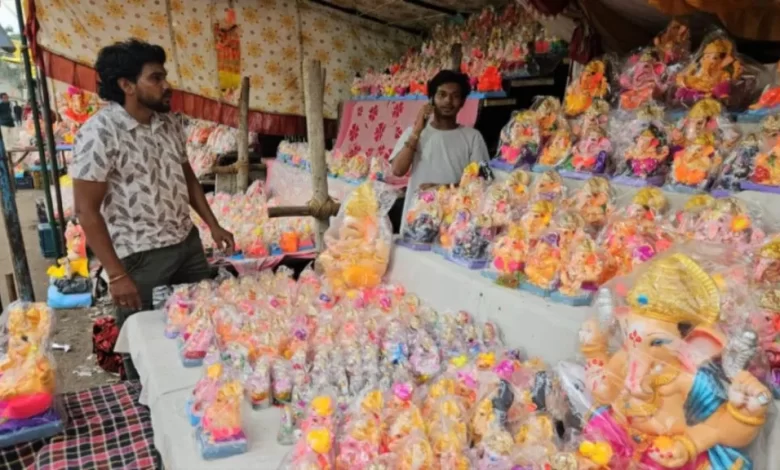 अब सड़क किनारे नहीं बिकेगी मूर्तियां, निगम ने दी यहां अनुमति अब सड़क किनारे नहीं बिकेगी मूर्तियां, निगम ने दी यहां अनुमति