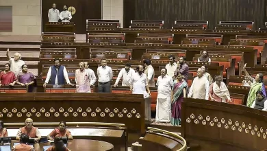 सभापति की तरफ जाने वाली सीढ़ियों पर जाकर खड़ी हुई टीएमसी सांसद, पढ़े पूरी खबर?