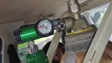 рд╕реНрд╡рд╛рд╕реНрдереНрдп рд╡рд┐рднрд╛рдЧ рдХреА рдмреЬреА рд▓рд╛рдкрд░рд╡рд╛рд╣реА: рдПрдВрдмреБрд▓реЗрдВрд╕ рдХреА рд╕реБрд╡рд┐рдзрд╛ рдирд╣реАрдВ рдорд▓рдиреЗ рдкрд░ рдорд░реАрдЬ рдиреЗ рддреЛреЬрд╛ рджрдо рд╕реНрд╡рд╛рд╕реНрдереНрдп рд╡рд┐рднрд╛рдЧ рдХреА рдмреЬреА рд▓рд╛рдкрд░рд╡рд╛рд╣реА: рдПрдВрдмреБрд▓реЗрдВрд╕ рдХреА рд╕реБрд╡рд┐рдзрд╛ рдирд╣реАрдВ рдорд▓рдиреЗ рдкрд░ рдорд░реАрдЬ рдиреЗ рддреЛреЬрд╛ рджрдо