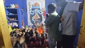 छैलडोंगरी में देव दशहरा पर मन्नत पूरी होने हज़ारों श्रद्धालु जुटे छैलडोंगरी में देव दशहरा पर मन्नत पूरी होने हज़ारों श्रद्धालु जुटे