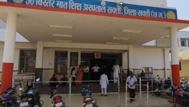 सक्ती बीएमओ की मनमानी पांच महीने से ऑपरेशन थिएटर में ताला, चिरायु वाहनों का भुगतान नहीं