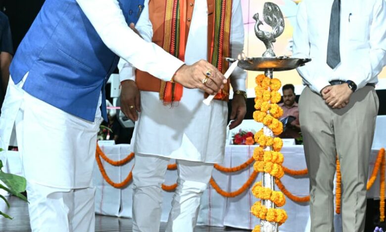 सीएम ने किया एरोकॉन 2025 का शुभारंभ, कैंसर उपचार और शोध को मिलेगी नई दिशा सीएम ने किया एरोकॉन 2025 का शुभारंभ, कैंसर उपचार और शोध को मिलेगी नई दिशा
