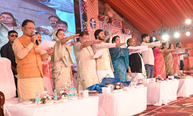 सूरजपुर जिले की 75 ग्राम पंचायतें “बाल विवाह मुक्त” सूरजपुर जिले की 75 ग्राम पंचायतें “बाल विवाह मुक्त”