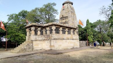 рдЪрддреБрд░рдЧреЭ рдореЗрдВ рд╕реНрдерд╛рдкрд┐рдд рд╣реИ рдорд╣рд┐рд╖рд╛рд╕реБрд░ рдорд░реНрджрд┐рдиреА рдХреА 18 рднреБрдЬрд╛рдУрдВ рд╡рд╛рд▓реА рдЕрджреНрднреБрдд рдореВрд░реНрддрд┐ рдЪрддреБрд░рдЧреЭ рдореЗрдВ рд╕реНрдерд╛рдкрд┐рдд рд╣реИ рдорд╣рд┐рд╖рд╛рд╕реБрд░ рдорд░реНрджрд┐рдиреА рдХреА 18 рднреБрдЬрд╛рдУрдВ рд╡рд╛рд▓реА рдЕрджреНрднреБрдд рдореВрд░реНрддрд┐