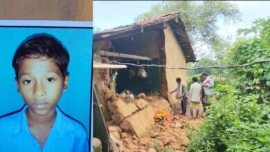 दीवार ढहने से बच्चे की मौत दादी गंभीर