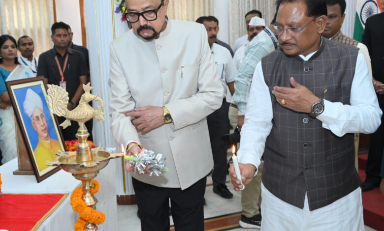 शिक्षा मानव के सर्वांगीण विकास का माध्यम: राज्यपाल रमेन डेका शिक्षा मानव के सर्वांगीण विकास का माध्यम: राज्यपाल रमेन डेका