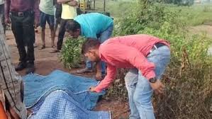 नहर में बहे जेसीबी ड्राइवर का शव मिला नहर में बहे जेसीबी ड्राइवर का शव मिला