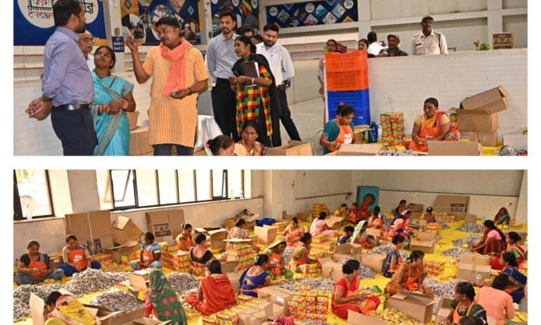 देशभर में गूंजेगी धमतरी की ग्रीन आतिशबाजी, 100 से ज्यादा महिलाओं को मिला काम देशभर में गूंजेगी धमतरी की ग्रीन आतिशबाजी, 100 से ज्यादा महिलाओं को मिला काम