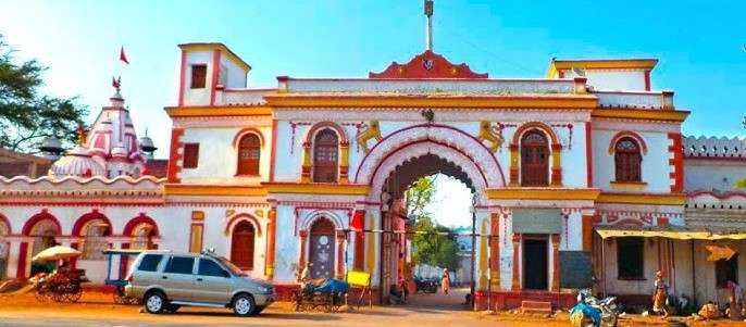 अब दंतेश्वरी मंदिर में सालभर चलेगा भंडारा अब दंतेश्वरी मंदिर में सालभर चलेगा भंडारा
