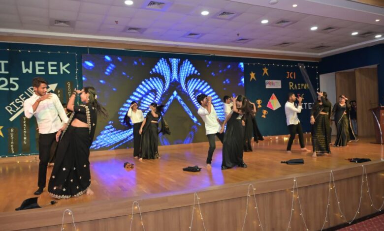 महाराजा अग्रसेन इंटरनेशनल कॉलेज में जेसीआई का भव्य समापन महाराजा अग्रसेन इंटरनेशनल कॉलेज में जेसीआई का भव्य समापन
