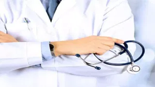 लेंस की क्वालिटी को लेकर मांग रहे अतिरिक्त रकम, लगाए जा रहे घटिया लेंस लेंस की क्वालिटी को लेकर मांग रहे अतिरिक्त रकम, लगाए जा रहे घटिया लेंस