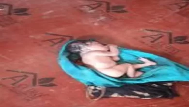 थैले में बंद फेंकी मिली नवजात शिशु, ग्रामीणों ने पुलिस को मौके पर दी सूचना