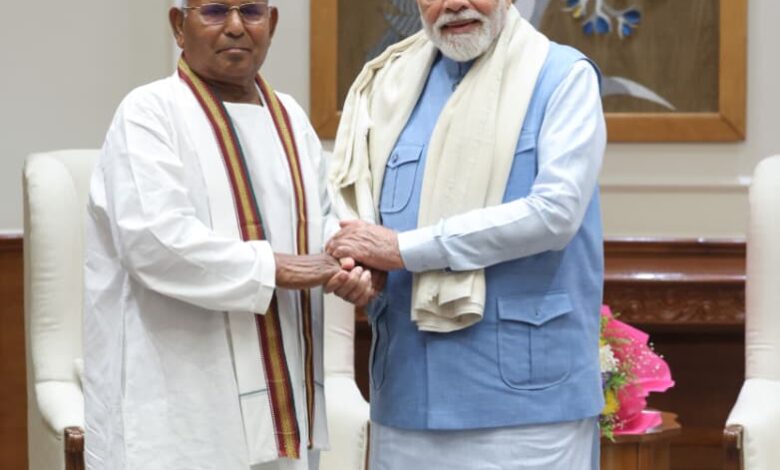 देश और दुनिया में भारत को गरिमापूर्ण ऊँचाई दिलाने के लिए प्रधानमंत्री मोदी को स्वतंत्र देव महाराज ने दी शुभकामना और साधुवाद देश और दुनिया में भारत को गरिमापूर्ण ऊँचाई दिलाने के लिए प्रधानमंत्री मोदी को स्वतंत्र देव महाराज ने दी शुभकामना और साधुवाद