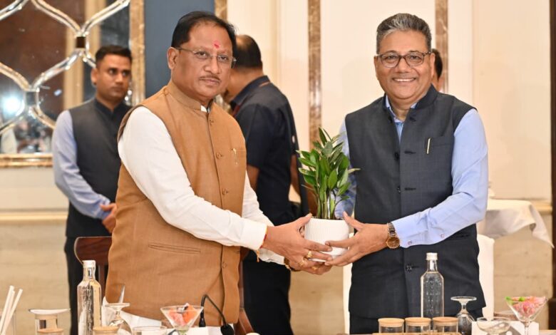 पीएम सूर्यघर बिजली योजना 2027 तक 5 लाख घरों में लगाने का लक्ष्य: सीएम साय पीएम सूर्यघर बिजली योजना 2027 तक 5 लाख घरों में लगाने का लक्ष्य: सीएम साय