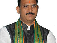 न्यूड पार्टी पर राजनैतिक दलों में मची रार, आरोप प्रत्यारोप न्यूड पार्टी पर राजनैतिक दलों में मची रार, आरोप प्रत्यारोप