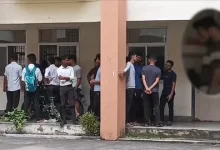 मेडिकल स्टूडेंट ने हॉस्टल के कमरे लगाई फांसी, कॉलेज में मचा हड़कंप मेडिकल स्टूडेंट ने हॉस्टल के कमरे लगाई फांसी, कॉलेज में मचा हड़कंप