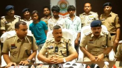 दुष्कर्म मामले में तीन गिरफ्तार दुष्कर्म मामले में तीन गिरफ्तार