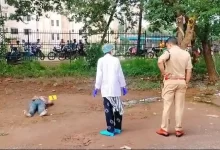 साइंस कॉलेज में मिली युवक की लाश, मौके पर पहुंची पुलिस साइंस कॉलेज में मिली युवक की लाश, मौके पर पहुंची पुलिस