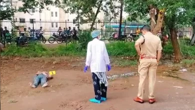 साइंस कॉलेज में मिली युवक की लाश, मौके पर पहुंची पुलिस